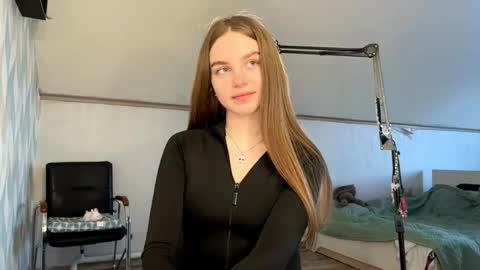 Snapshot of oziedootson chatting on 03-13-26, 09:27 Kate online show from 03-13-26, 09:27