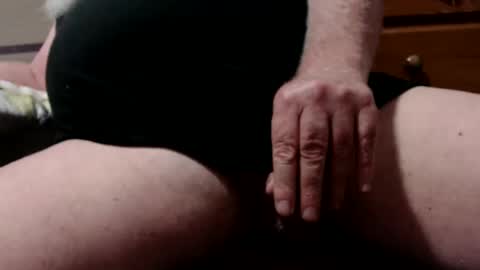 ozziebloke01 online show from 01-08-25, 09:32