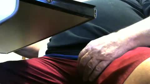 Snapshot of ozzienuts21153 chatting on 12-02-25, 08:52 ozzienuts21153 online show from 12-02-25, 08:52