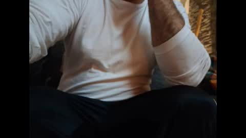 Snapshot of p326032 chatting on 11-16-25, 05:29 p326032 online show from 11-16-25, 05:29