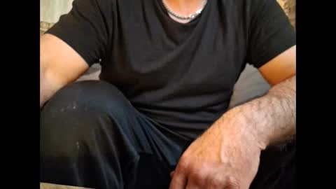 Snapshot of p326032 chatting on 11-30-25, 01:53 p326032 online show from 11-30-25, 01:53