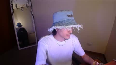 Snapshot of p_parker222 chatting on 06-16-26, 02:25 P PARKER online show from 06-16-26, 02:25