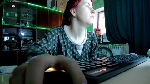 Snapshot of pa1e_pr1ncess chatting on 01-24-25, 06:57 Ella online show from 01-24-25, 06:57