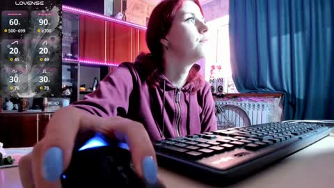 Snapshot of pa1e_pr1ncess chatting on 01-28-25, 12:11 Ella online show from 01-28-25, 12:11