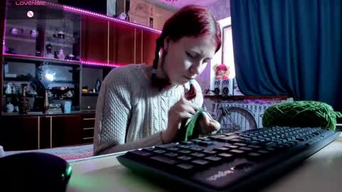 Snapshot of pa1e_pr1ncess chatting on 01-29-25, 07:36 Ella online show from 01-29-25, 07:36