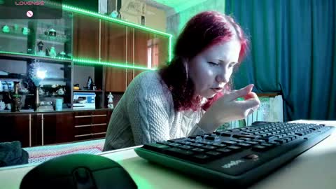 Snapshot of pa1e_pr1ncess chatting on 02-02-25, 01:30 Ella online show from 02-02-25, 01:30