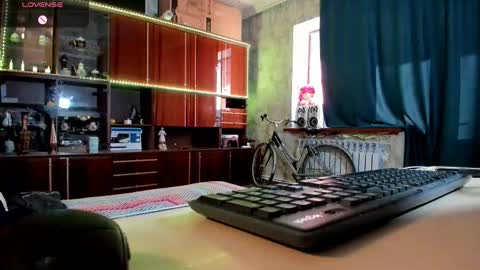 Snapshot of pa1e_pr1ncess chatting on 02-17-25, 12:16 Ella online show from 02-17-25, 12:16