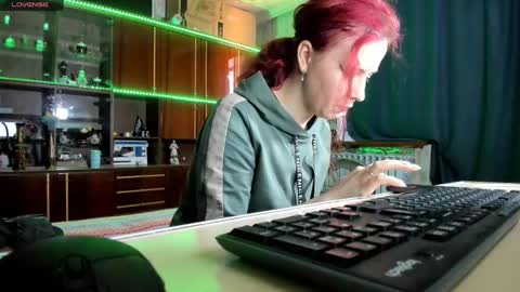 Snapshot of pa1e_pr1ncess chatting on 03-02-25, 10:45 Ella online show from 03-02-25, 10:45