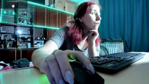 Snapshot of pa1e_pr1ncess chatting on 03-06-25, 07:47 Ella online show from 03-06-25, 07:47