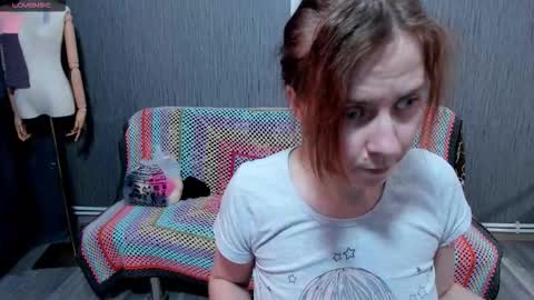 Snapshot of pa1e_pr1ncess chatting on 09-22-25, 09:44 Ella online show from 09-22-25, 09:44