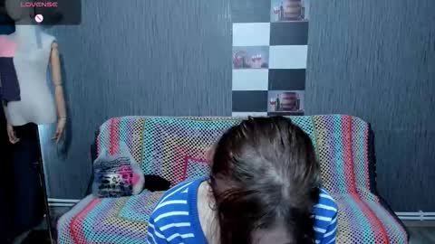 Snapshot of pa1e_pr1ncess chatting on 09-25-25, 07:45 Ella online show from 09-25-25, 07:45