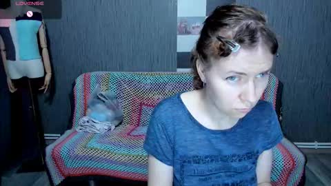 Snapshot of pa1e_pr1ncess chatting on 10-02-25, 07:37 Ella online show from 10-02-25, 07:37