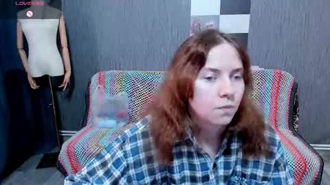 Snapshot of pa1e_pr1ncess chatting on 10-07-25, 07:27 Ella online show from 10-07-25, 07:27