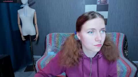 Snapshot of pa1e_pr1ncess chatting on 10-15-25, 07:30 Ella online show from 10-15-25, 07:30