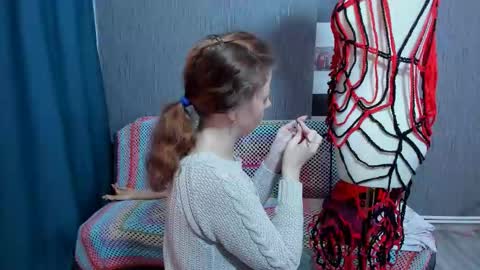 Snapshot of pa1e_pr1ncess chatting on 11-26-25, 07:53 Ella online show from 11-26-25, 07:53