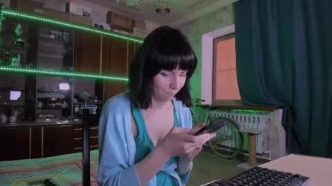 Ella online show from 06-05-26, 07:25
