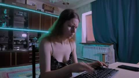Ella online show from 07-19-26, 07:01
