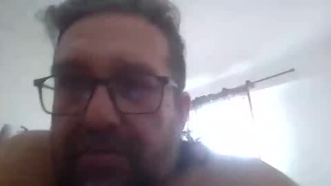 Snapshot of pabloarica123 chatting on 11-15-25, 09:43 Pablo arica online show from 11-15-25, 09:43