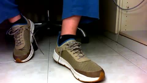 Snapshot of pablomenesssl chatting on 12-23-24, 06:16 Pablo Meness online show from 12-23-24, 06:16