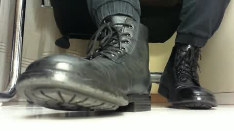 Snapshot of pablomenesssl chatting on 02-05-25, 08:57 Pablo Meness online show from 02-05-25, 08:57