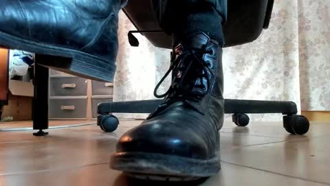 Snapshot of pablomenesssl chatting on 01-12-26, 08:08 Pablo Meness online show from 01-12-26, 08:08