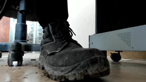 Snapshot of pablomenesssl chatting on 02-22-26, 01:09 Pablo Meness online show from 02-22-26, 01:09