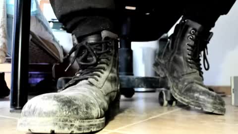 Snapshot of pablomenesssl chatting on 03-21-26, 09:14 Pablo Meness online show from 03-21-26, 09:14