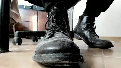 Snapshot of pablomenesssl chatting on 04-18-26, 05:55 Pablo Meness online show from 04-18-26, 05:55