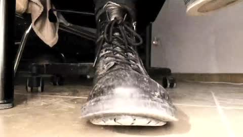 Snapshot of pablomenesssl chatting on 04-19-26, 07:38 Pablo Meness online show from 04-19-26, 07:38