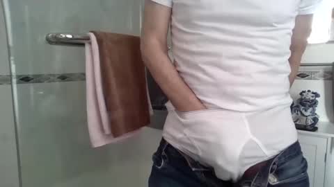 Snapshot of paco15000 chatting on 02-01-26, 08:51 Paco online show from 02-01-26, 08:51