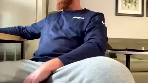 Snapshot of padded_ginger_beard chatting on 10-11-25, 01:31 Jimmy online show from 10-11-25, 01:31
