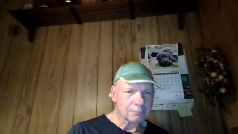 Snapshot of page1958 chatting on 06-18-26, 12:11 page1958 online show from 06-18-26, 12:11