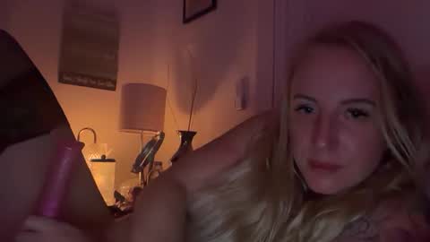 paige32323 online show from 01-11-26, 03:22