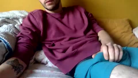 Snapshot of paintdude424 chatting on 12-17-24, 06:42 paintdude424 online show from 12-17-24, 06:42