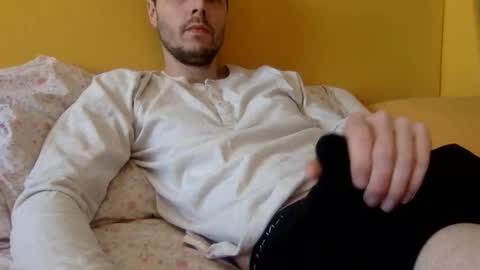 Snapshot of paintdude424 chatting on 02-18-25, 05:31 paintdude424 online show from 02-18-25, 05:31