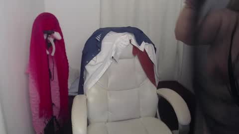 paiperhalliwey online show from 01-11-25, 12:01