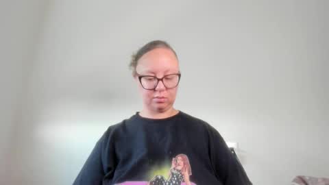 Snapshot of paisleehaze chatting on 09-14-25, 01:43 Paislee Haze online show from 09-14-25, 01:43