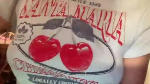 Snapshot of paisleysnowxo chatting on 03-09-25, 03:32 paisleysnowxo online show from 03-09-25, 03:32