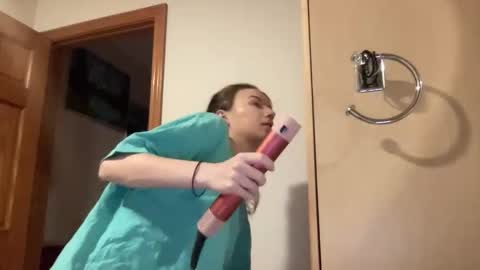 Snapshot of paisleysnowxo chatting on 11-04-25, 11:04 paisleysnowxo online show from 11-04-25, 11:04