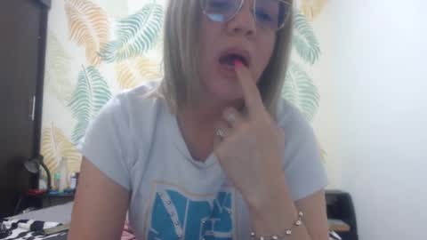 paloma online show from 09-17-25, 11:39