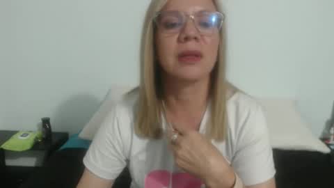 Snapshot of paloma_martin chatting on 04-26-26, 02:53 paloma online show from 04-26-26, 02:53