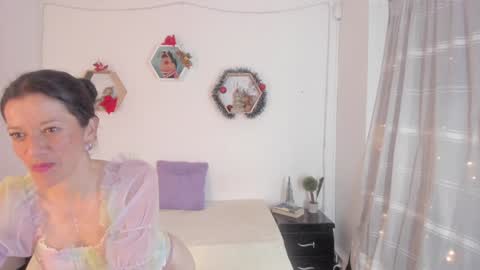 Paloma  online show from 12-21-24, 09:04