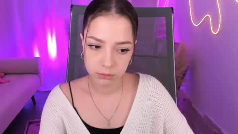 Snapshot of pambeeslyy chatting on 01-12-26, 08:30 Pam online show from 01-12-26, 08:30