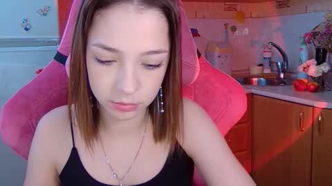 Snapshot of pambeeslyy chatting on 02-28-26, 11:33 Pam online show from 02-28-26, 11:33