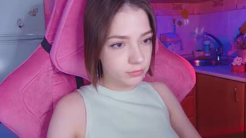 Snapshot of pambeeslyy chatting on 07-04-26, 05:52 Pam online show from 07-04-26, 05:52