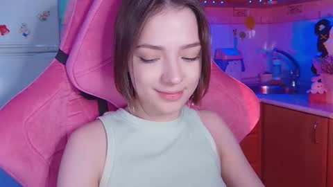 Snapshot of pambeeslyy chatting on 07-07-26, 06:12 Pam online show from 07-07-26, 06:12