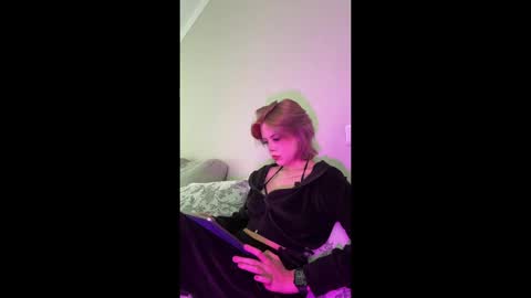 Snapshot of pamela__norris chatting on 06-10-26, 04:39 Pamela online show from 06-10-26, 04:39