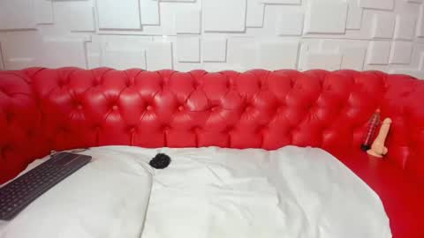 pamela_gaviria01 online show from 04-07-26, 02:17