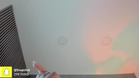 Snapshot of pamela_vega chatting on 06-14-26, 07:16 Manuela online show from 06-14-26, 07:16