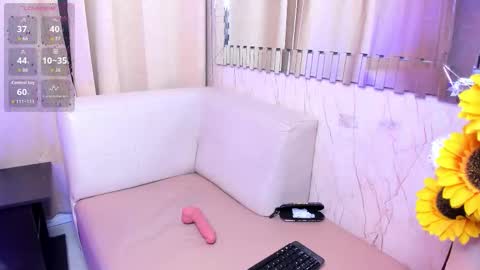 Snapshot of pamelaaddams_ chatting on 12-03-25, 05:59 Pamela online show from 12-03-25, 05:59